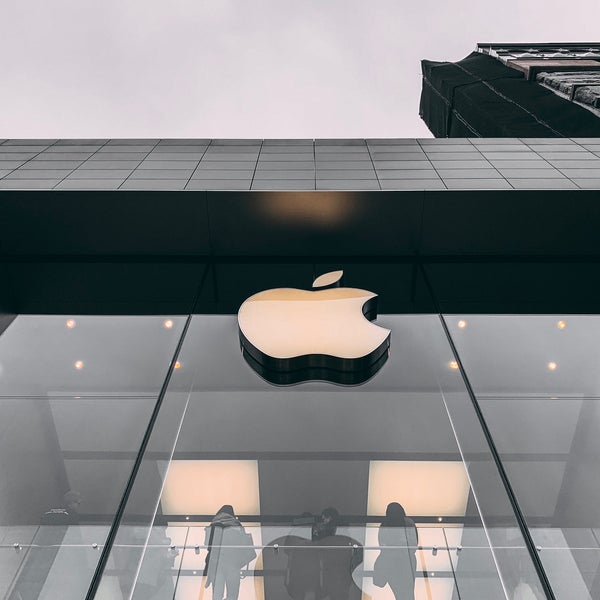 Photo taken at Apple Sainte-Catherine by Gilly B. on 10/10/2018