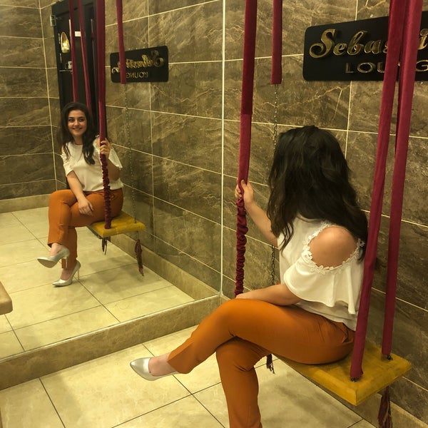 6/30/2018 tarihinde Zeynep S.ziyaretçi tarafından Sebastian Lounge'de çekilen fotoğraf