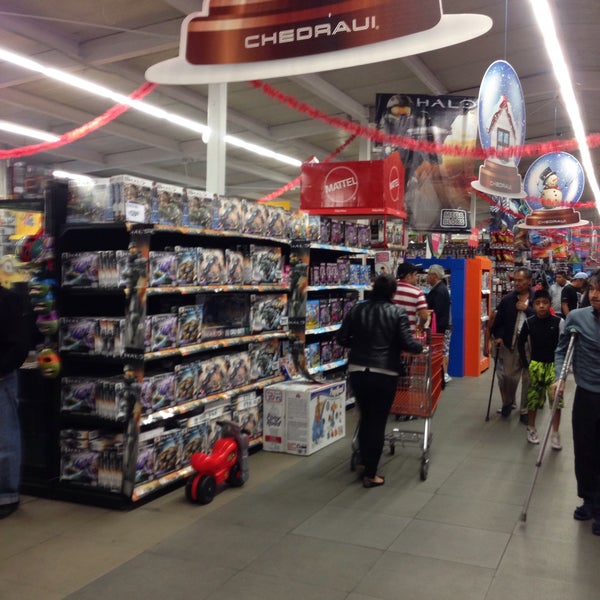Photos at Juguetr n Toy Store