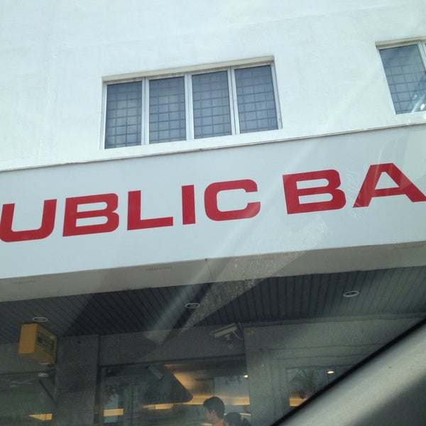 Банк открыта рядом. Самый рядом банк. Public Bank. Пор банк на 3к милиампперер.
