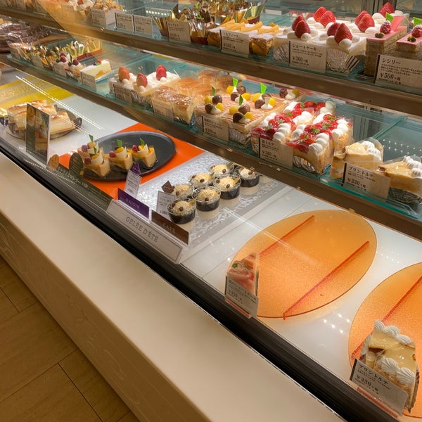 花とお菓子の工房 フランシーズ Franchise 堺市のデザートショップ