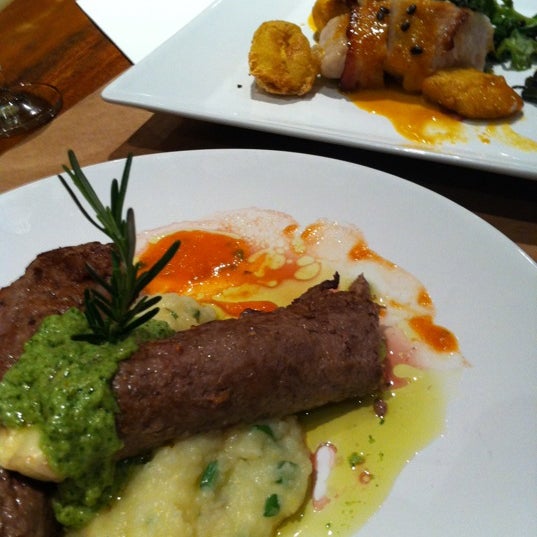 Photo taken at Pampulha Gastronomia e Eventos by Mayellow (. on 12/1/2012