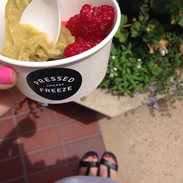 Photo taken at Pressed Juicery by Laura A. on 6/21/2014
