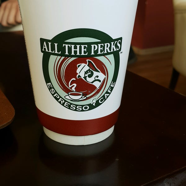 Foto tirada no(a) All The Perks Espresso Cafe por Kezban Nurcan Ö. em 2/7/2017