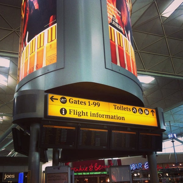 7/10/2013 tarihinde Marcelo M.ziyaretçi tarafından London Stansted Airport (STN)'de çekilen fotoğraf