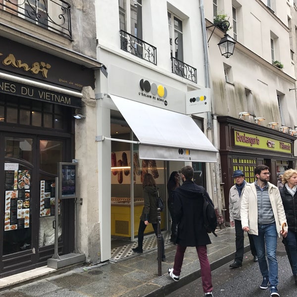 L Eclair De Genie Pastry Shop In Paris