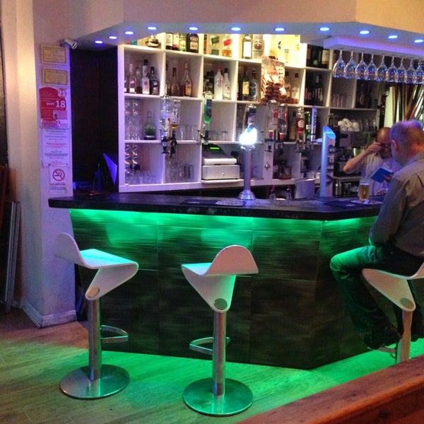 Saxo Jazz Bar 140 ziyaretçidan 3 tavsiye