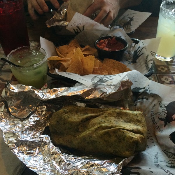 Снимок сделан в Juan&#39;s Flying Burrito пользователем Johannie V. 2/26/2015