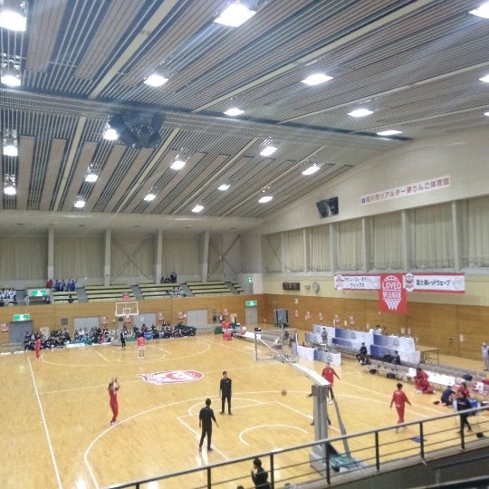 旭川市リアルター夢りんご体育館 125人の訪問者