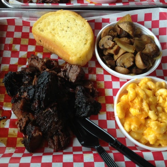 Officially my favorite BBQ place in Tampa. They have burnt ends! Also, their sides are all amazing! Try the apple crisp dessert too!