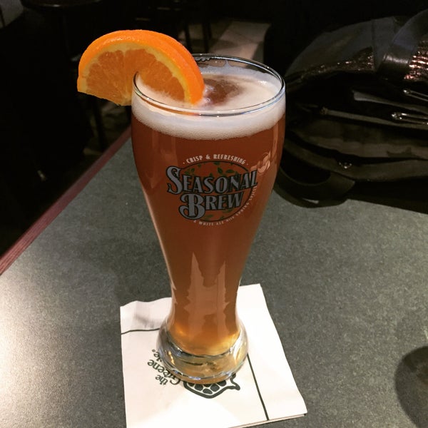 Photo taken at The Greene Turtle Sports Bar &amp; Grille by Danielle T. on 2/16/2015