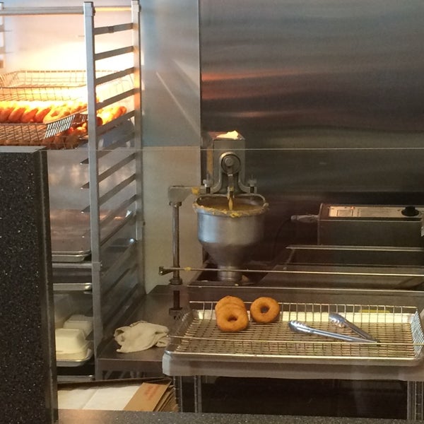 Photo taken at Duck Donuts by Erik S. on 9/21/2014