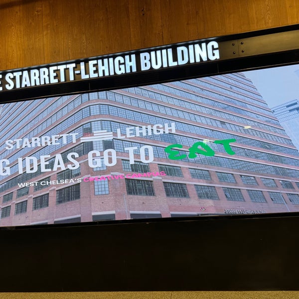 Foto scattata a Starrett-Lehigh Building da Daisy il 5/4/2024