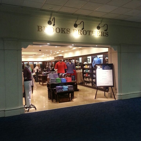 Brooks Brothers - DFW Airport, TX