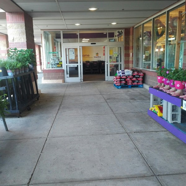 Photo taken at Stop &amp; Shop by Vincent K. on 7/16/2019