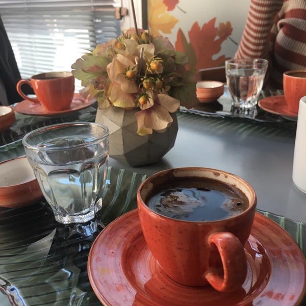 3/18/2019에 Gülsiye Y.님이 CAFELLA COFFEE &amp; CHOCOLATE에서 찍은 사진