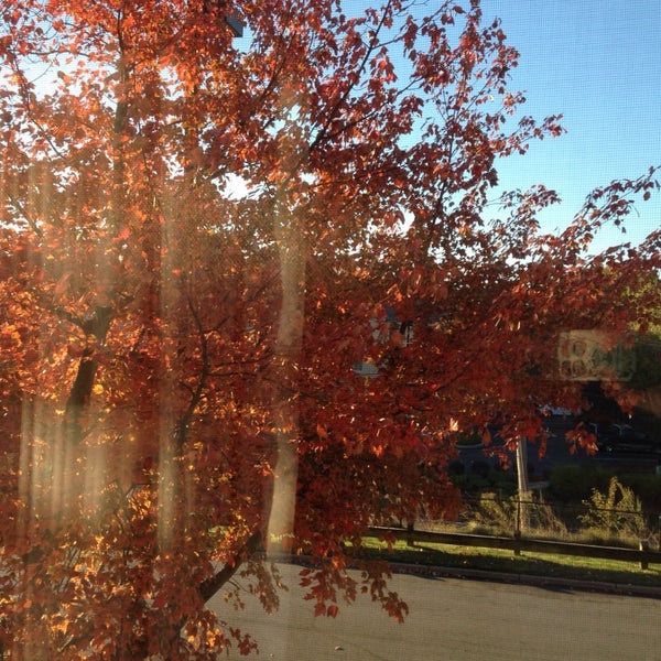 Photo taken at Courtyard by Marriott Boston Milford by Holger D. on 10/24/2013