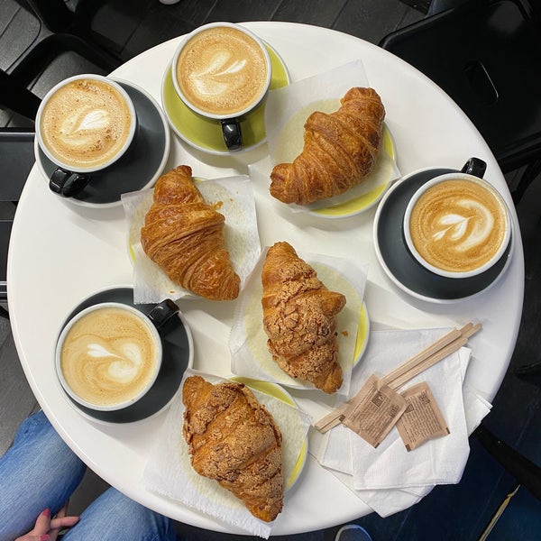 Foto tirada no(a) St Kilda Coffee por Yuen T. em 11/3/2019