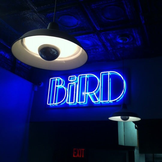 Photo prise au Brooklyn Bird Restaurant par Carlos R. le12/8/2012