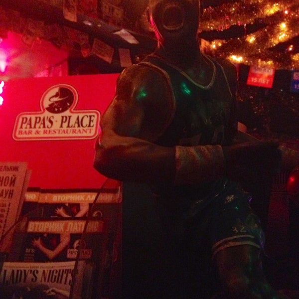 5/10/2013にAleksandra B.がPapa&#39;s Bar &amp; Grillで撮った写真