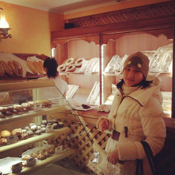 Das Foto wurde bei Французская пекарня &quot;Bon Ami&quot; von Надежда М. am 2/25/2013 aufgenommen