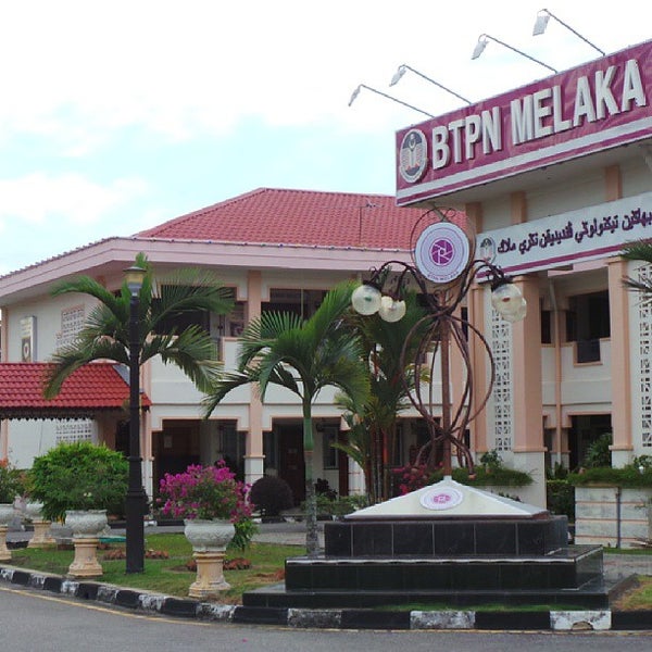 Photos At Bahagian Teknologi Pendidikan Government Building