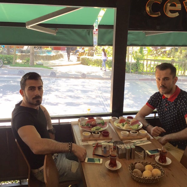 Photo taken at Ceviz Ağacı by emre ö. on 5/14/2015