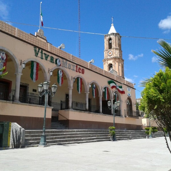 Fotos en Presidencia Municipal Valparaiso Zacatecas Edificio