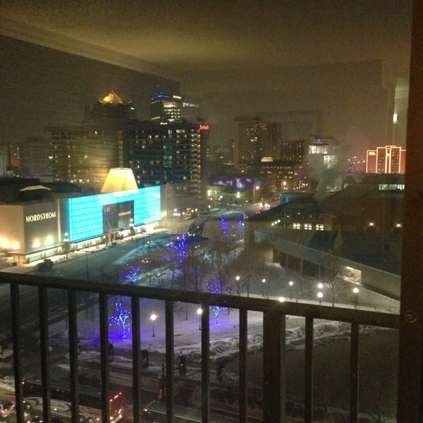 รูปภาพถ่ายที่ Salt Lake Plaza Hotel โดย Cory G. เมื่อ 1/24/2013