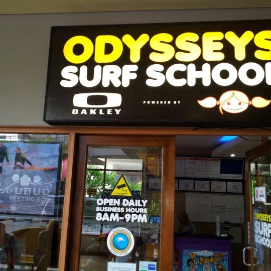 Photo taken at Odysseys Surf School by Bit ✌. on 11/8/2012