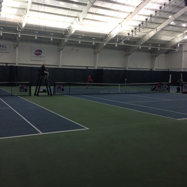 12/29/2013にChris K.がThe Racquet Clubで撮った写真