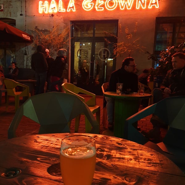 รูปภาพถ่ายที่ Hala Główna โดย Mario F. เมื่อ 12/13/2019