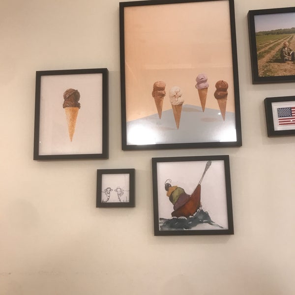 Das Foto wurde bei Jeni&#39;s Splendid Ice Creams von Mary H. am 12/14/2019 aufgenommen