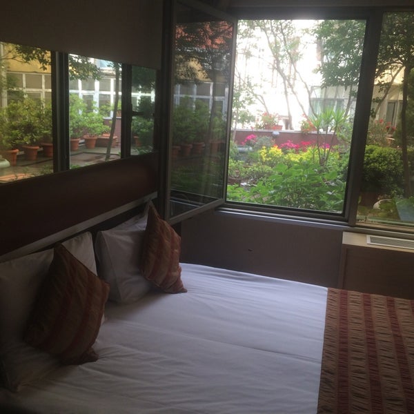 5/11/2014にHakim B.がGallery Residence &amp; Hotelで撮った写真