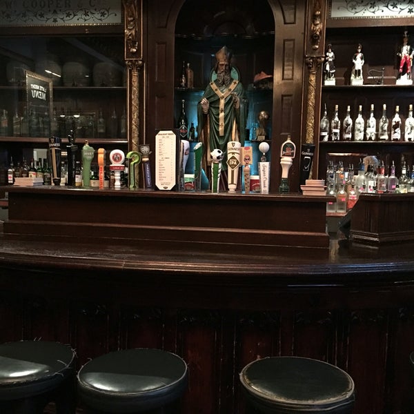 Foto tirada no(a) Rí Rá Irish Pub por Chris M. em 7/4/2016