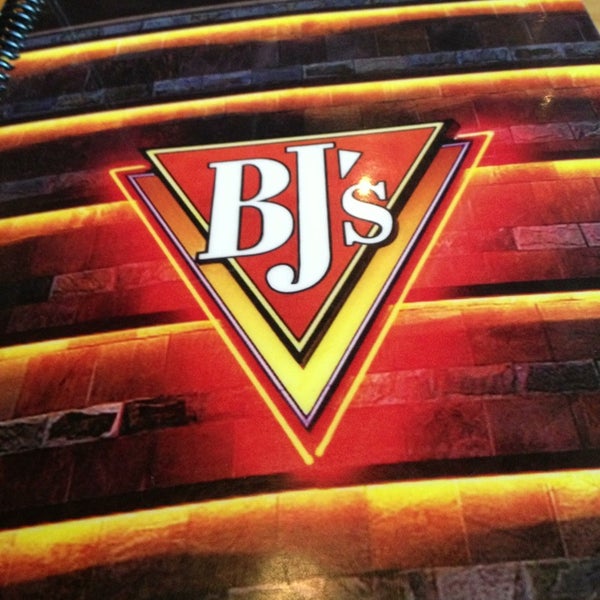 รูปภาพถ่ายที่ BJ&#39;s Restaurant &amp; Brewhouse โดย Nathalie เมื่อ 3/11/2013