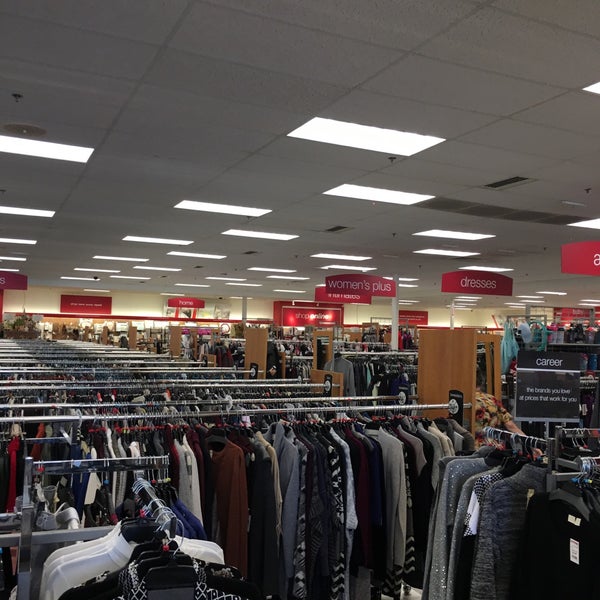 T J Maxx 2829 Battleground Ave