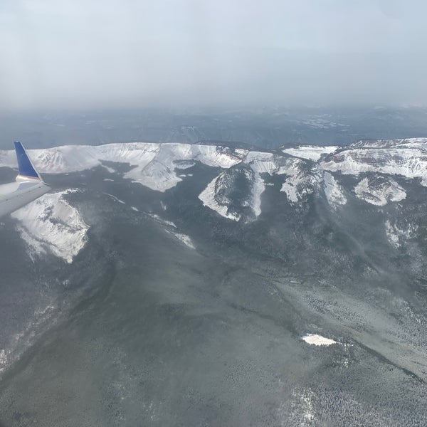 รูปภาพถ่ายที่ Aspen/Pitkin County Airport (ASE) โดย K K. เมื่อ 9/9/2020