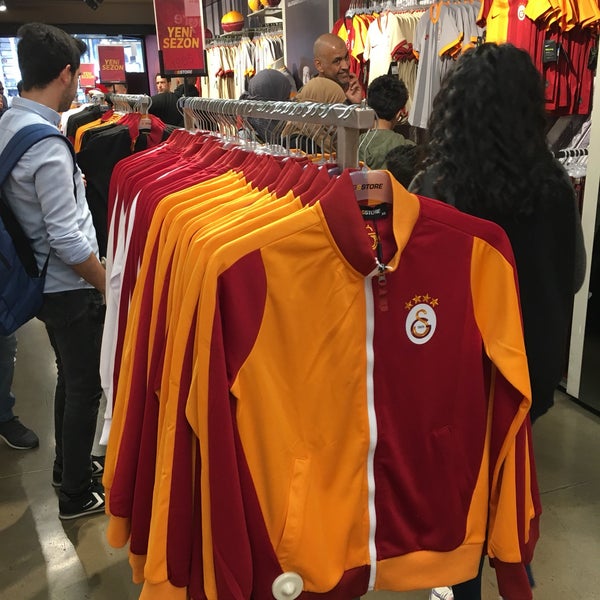 Beyoglu Gs Store Acildi