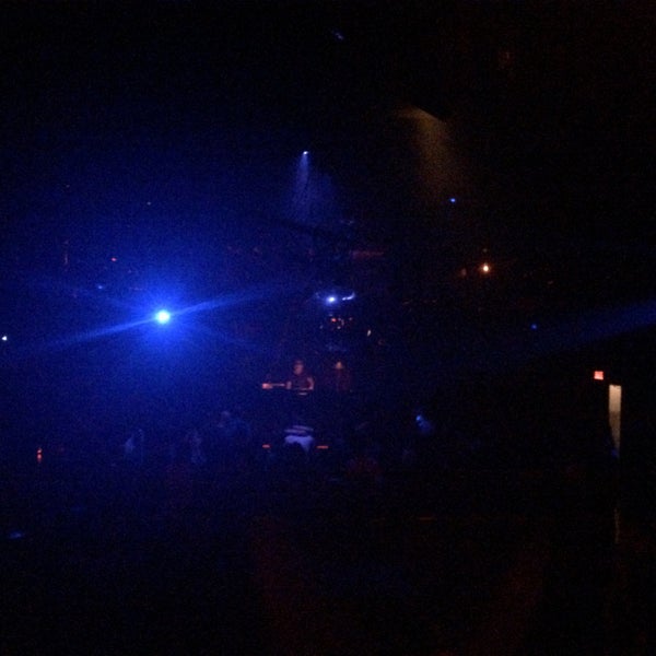 รูปภาพถ่ายที่ Stereo Nightclub โดย Gaudiness เมื่อ 9/19/2015