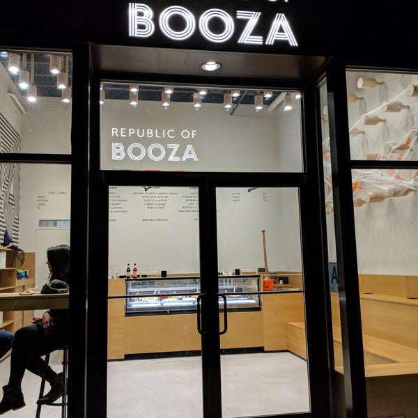 Photo taken at Republic Of Booza by Nick S. on 10/26/2018