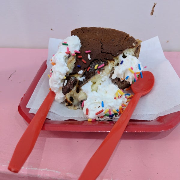 5/8/2019にNick S.がWorld&#39;s Best Cookie Doughで撮った写真