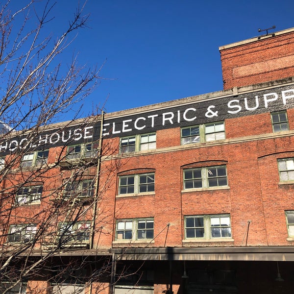 Photo taken at Schoolhouse Electric &amp; Supply Co. by Ingrid Y. on 1/13/2018