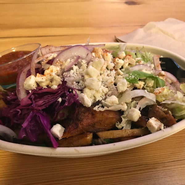 Photo taken at Kotti Berliner Döner Kebab by Kate B. on 1/9/2018