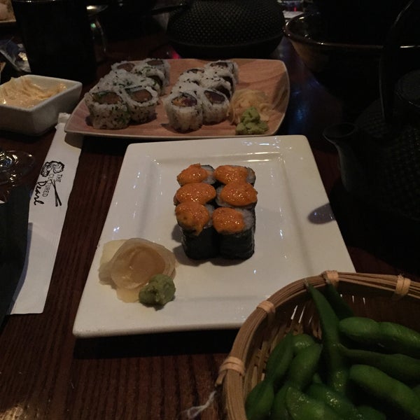 Foto diambil di The Cultured Pearl Restaurant &amp; Sushi Bar oleh Margarita K. pada 1/23/2017