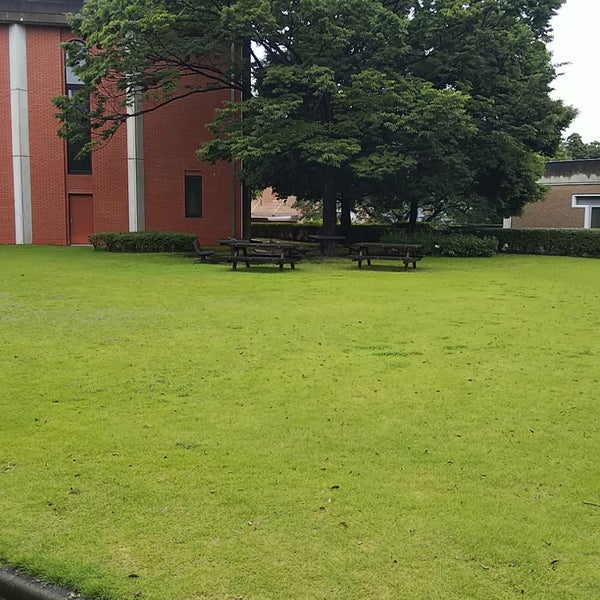 Photos At 東洋英和女学院大学 5号館 College Science Building