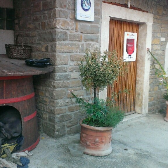 Photo taken at Agroturizam San Mauro – Sinkovic Wines by Rita R. on 8/25/2013