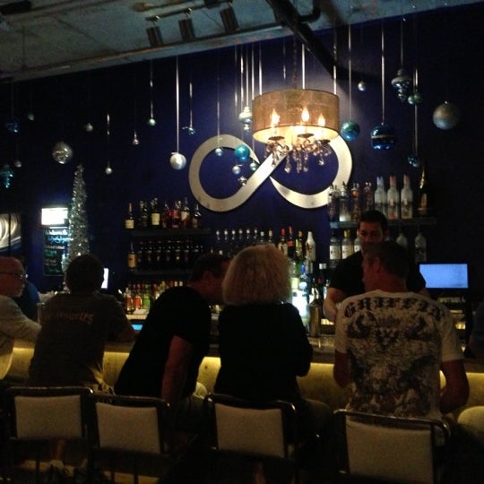 Foto scattata a Infinity Lounge da Alex C. il 12/9/2012