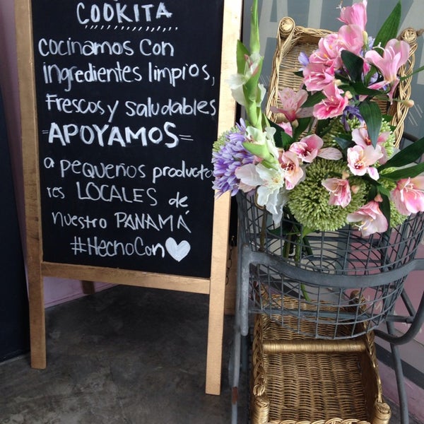 4/4/2014 tarihinde jessica ilana n.ziyaretçi tarafından Cuquita Cookita'de çekilen fotoğraf