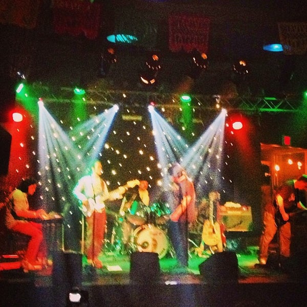 รูปภาพถ่ายที่ Mexicali Live โดย Jeff D. เมื่อ 7/14/2013